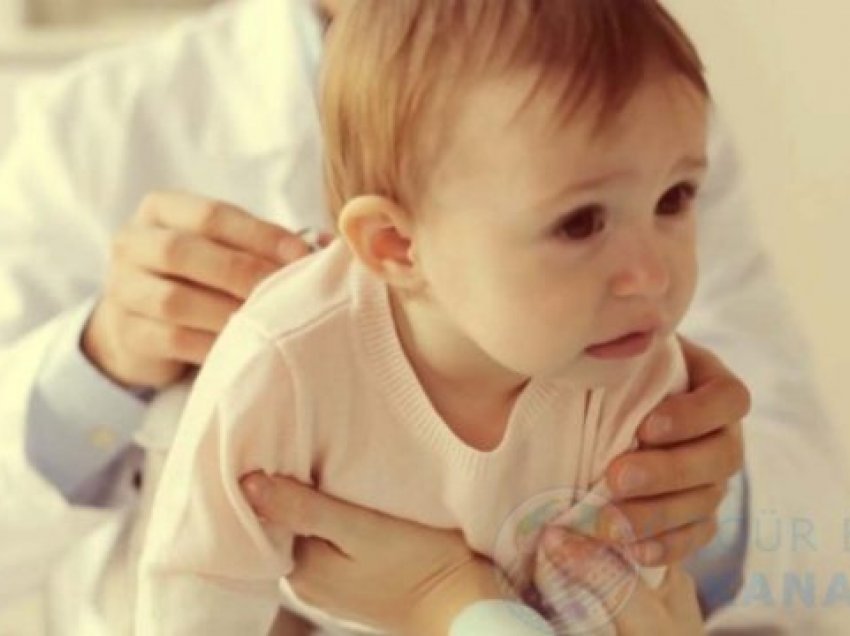 Pediatrët paralajmërojnë të gjithë prindërit “Bëjuni këto dy teste fëmijëve që në muajin e parë të jetës”