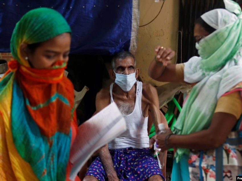 Në Indi bie numri i të infektuarve me koronavirus