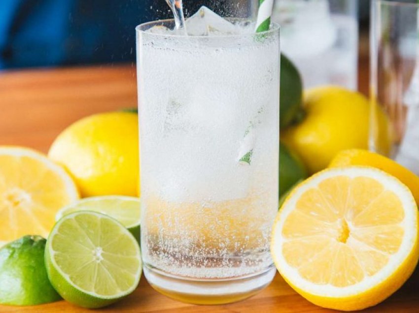 Lëng limoni dhe sodë buke – pse duhet ta pini për shëndetin