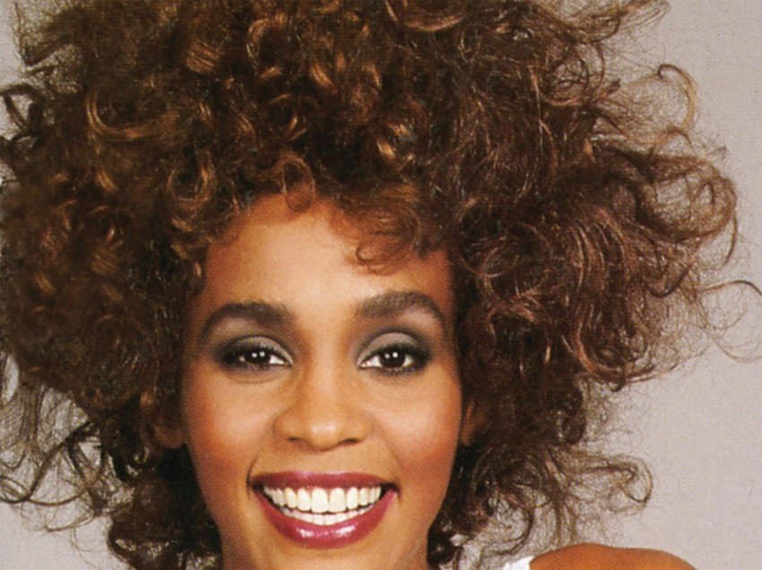 Whitney Houston, historia e një ikone