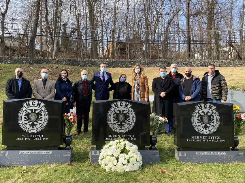 Frymëzim Isufaj, nisi shërbimin Konsulli i Përgjithshm i Republikës së Kosovës në New York, duke bërë homazhe në nderim të jetës dhe veprës së vëllezërve Bytyqi!