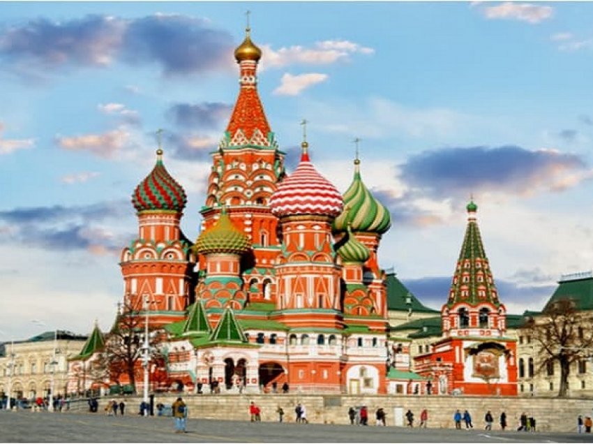Origjina misterioze e katedrales shumëngjyrëshe të Moskës
