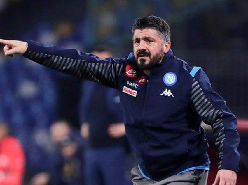 Napoli projekton dy transferime, njëri nga Chelsea dhe tjetri nga Barcelona