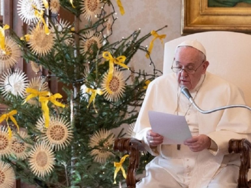 ​Papa nuk do të drejtojë kremtimin liturgjik për shkak të dhimbjes së nervit shiatik