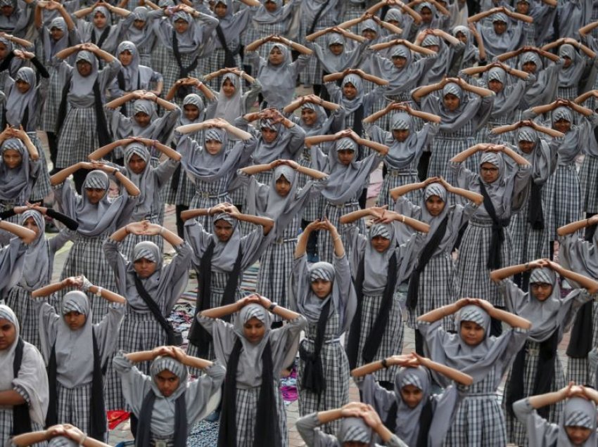 Një shtet në Indi kritikohet për ndalimin e shkollave islamike