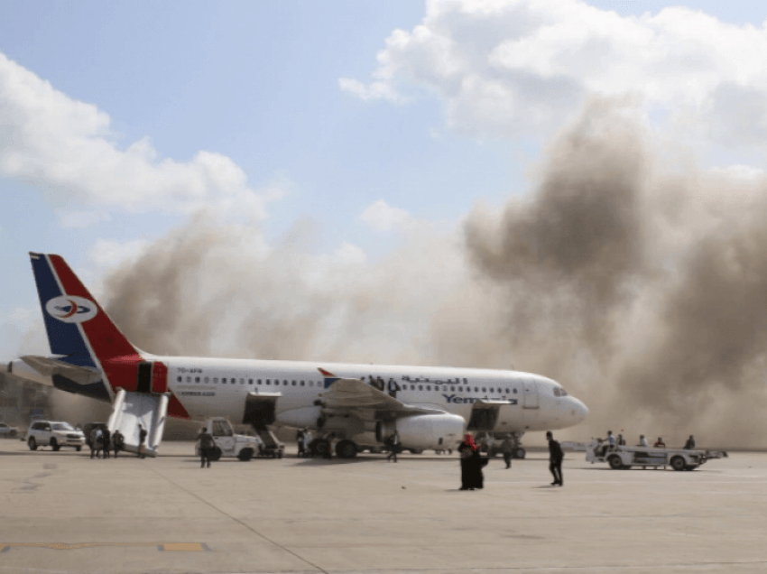 Shkon në 22 numri i të vdekurve nga sulmi në aeroportin e Jemenit