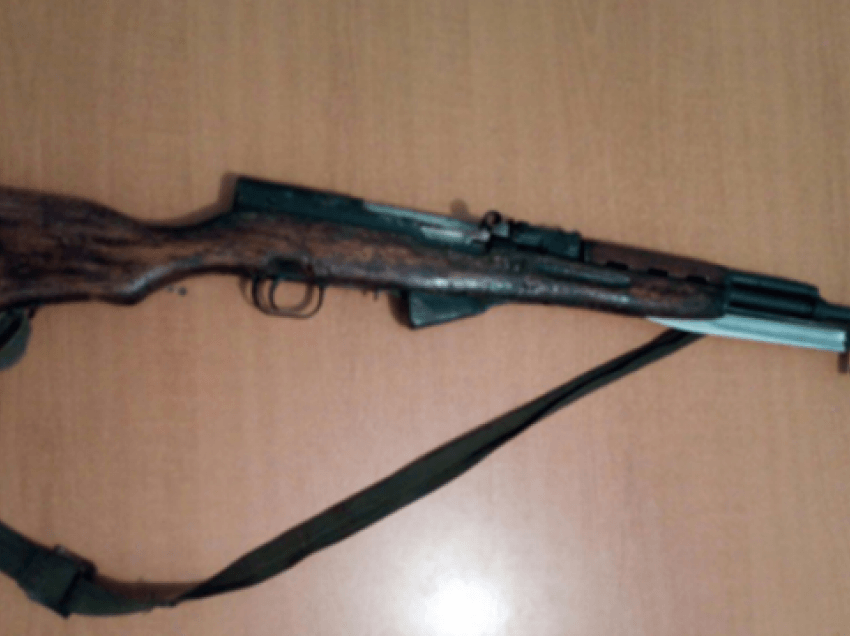 Konfiskohen tri pushkë gjuetie në bjeshkë të Istogut 