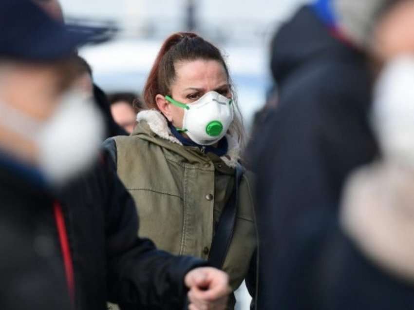 Maskat kundër koronavirusit, mos e shmangni këtë detaj gjatë dimrit