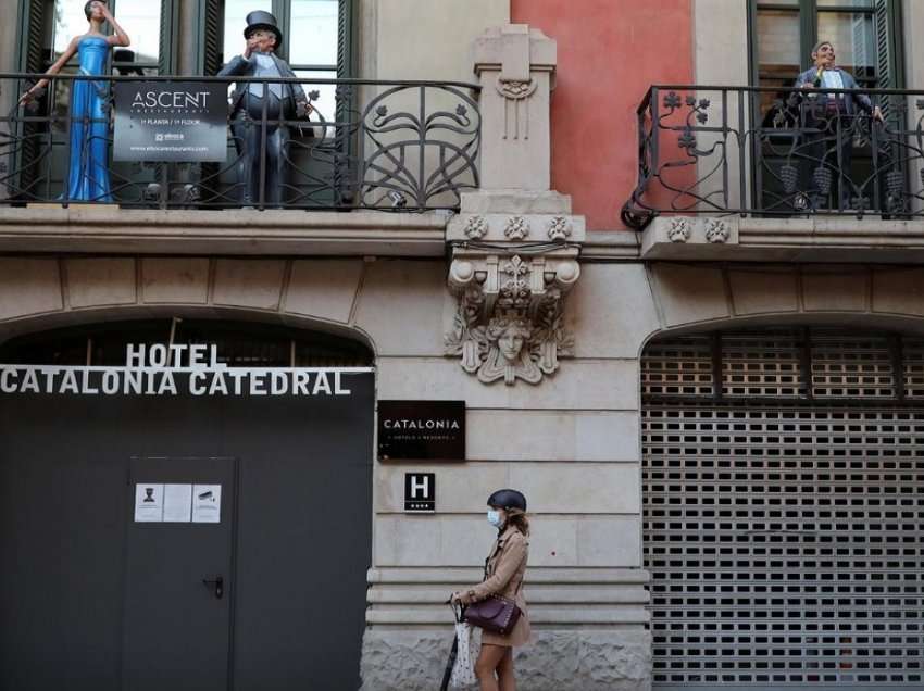 COVID “nxjerr në shitje” hotelet spanjolle