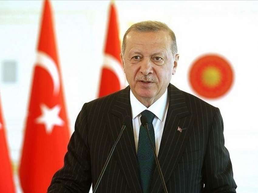Erdoğan: Fyerja e besimeve është larg të qenit liri