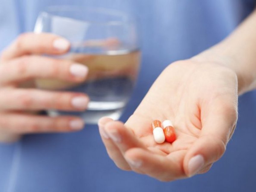 Mos pini paracetamol përpara bisedave të përzemërta