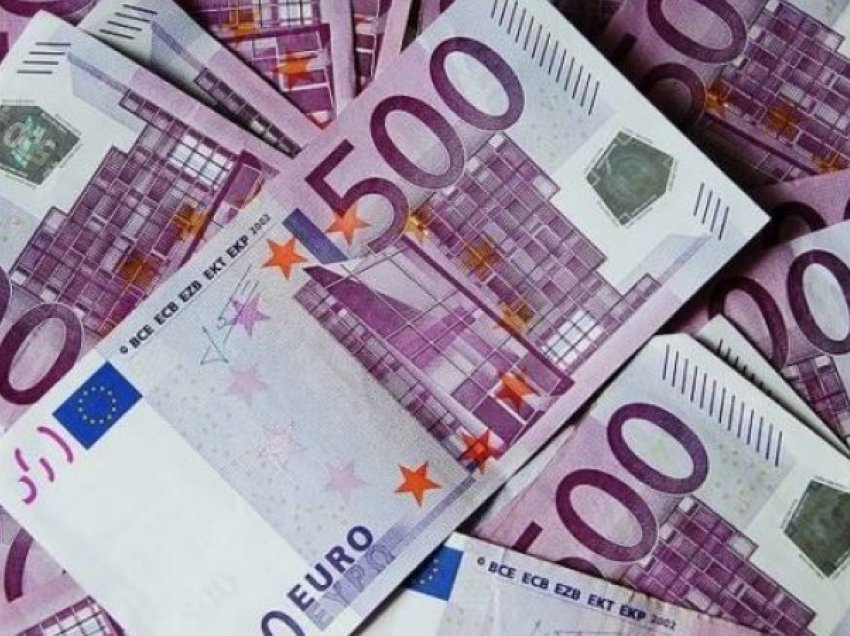 “S’ka më supermena”/ Paralajmërimi për të punësuarit në 5-6 vende të punës: S’ka më 50 mijë euro në vit!