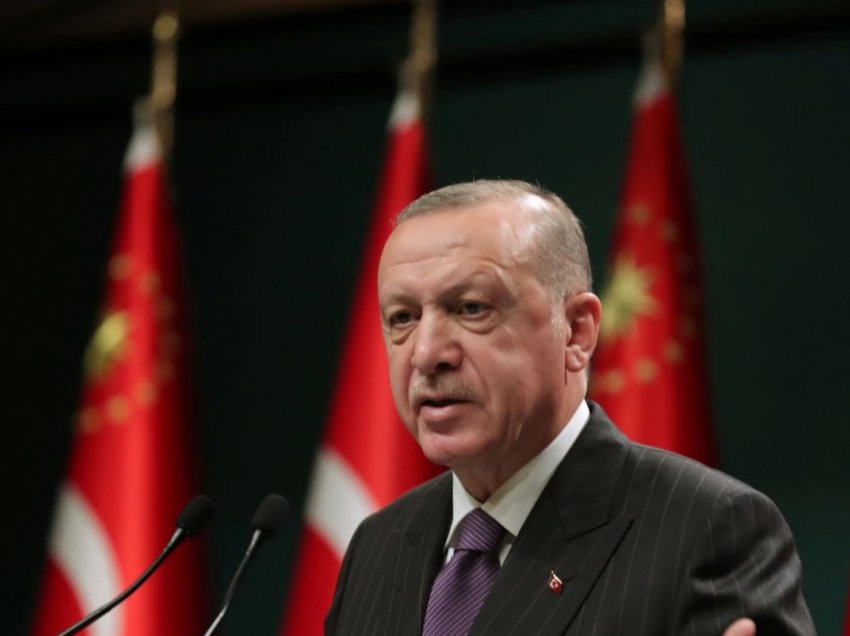 Turqia i dënon komentet e kryeministrit italian për Erdoganin