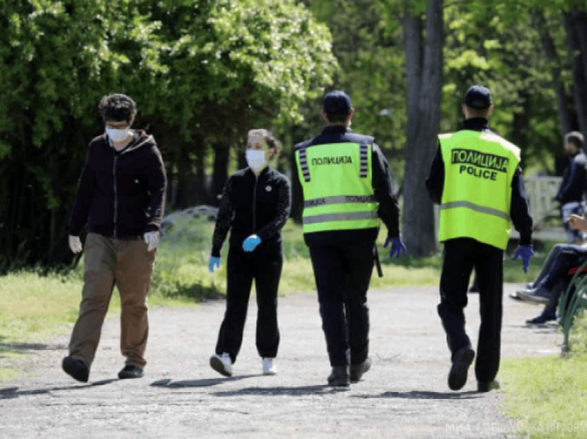 15 shkelje të orës policore në Maqedoni, 480 gjoba për mosmbajtje të maskës