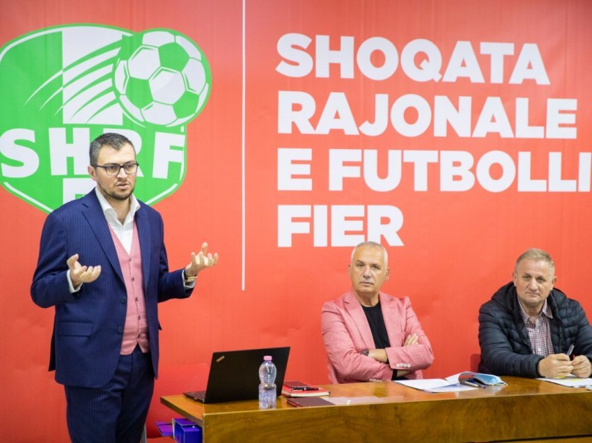 Shoqata Rajonale e Futbollit Fier zgjedh delegatët për Asamblenë e Përgjithshme të FSHF dhe miraton statutin e ri