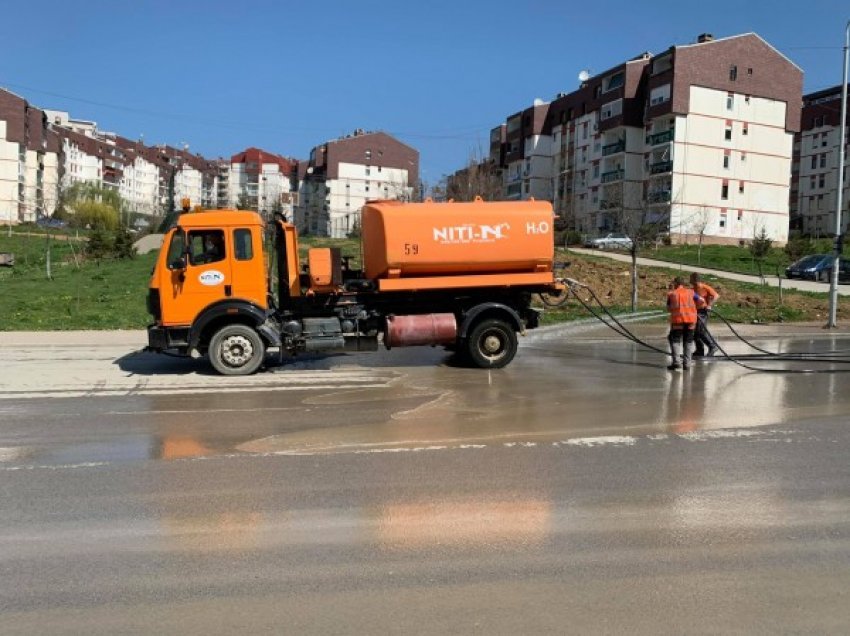 ​Komuna e Prishtinës nis pastrimin e të gjitha rrugëve