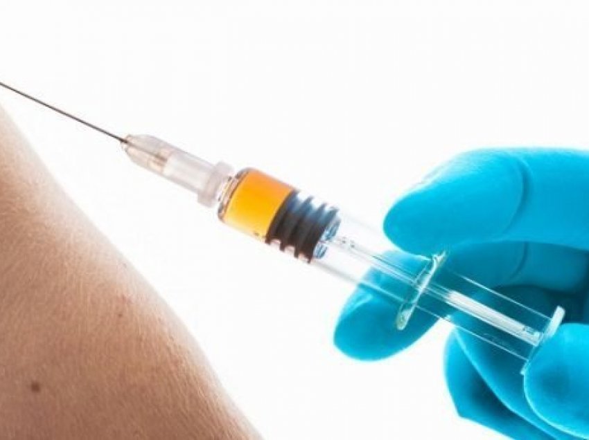 Një grua 54 vjeçe vdes në Kanada pasi e mori vaksinën e AstraZeneca-s