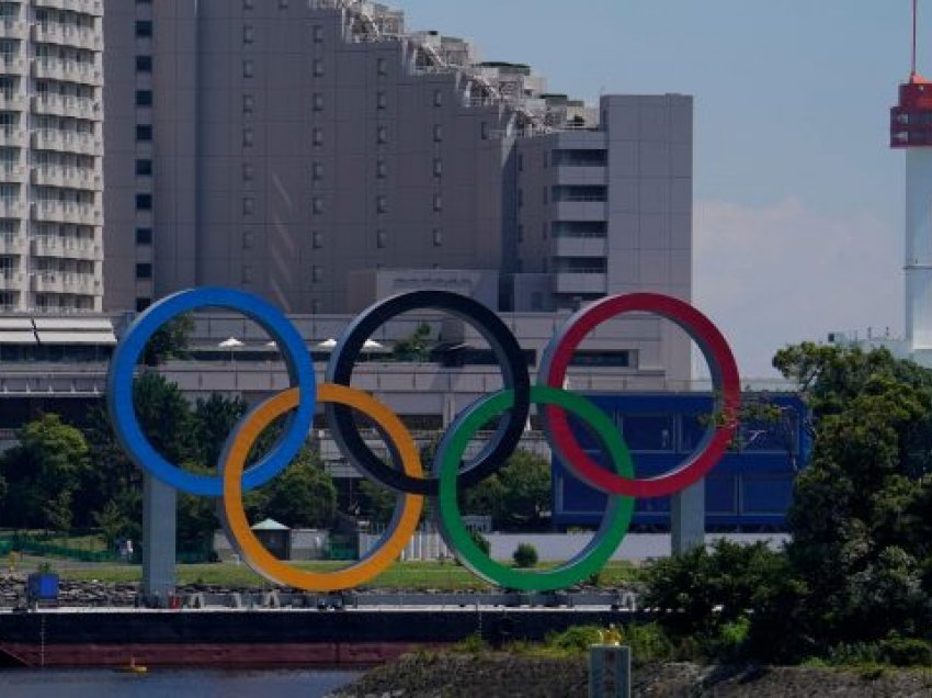 Shpërthen skandali në Fshatin Olimpik
