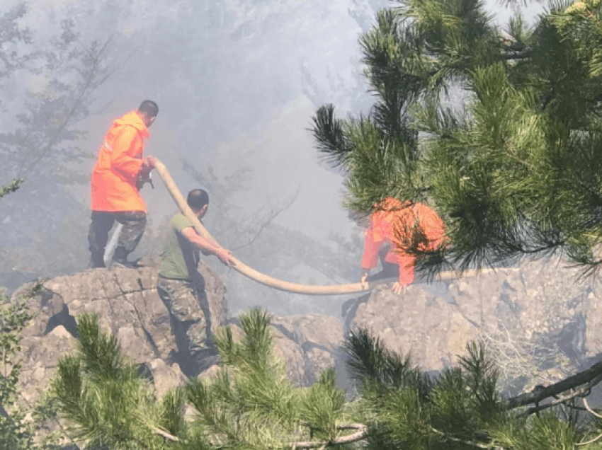 Ende aktive dy vatrat e zjarrit në malësitë e Kukësit