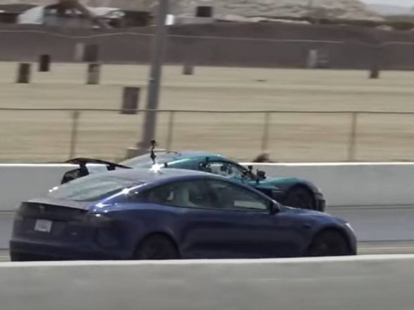 Pamjet nga gara mes dy veturave - Nevera vs. Tesla Plaid