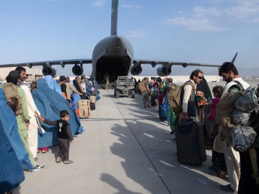 Afganistan: Ngushtohet afati për të përfunduar evakuimet