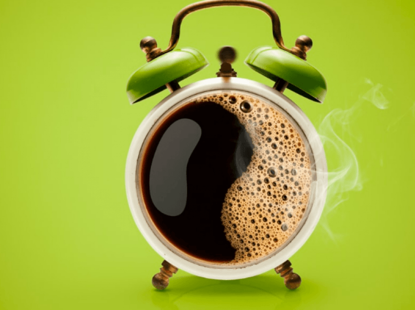 Çfarë duhet patjetër të dini nëse pini kafe sapo të zgjoheni