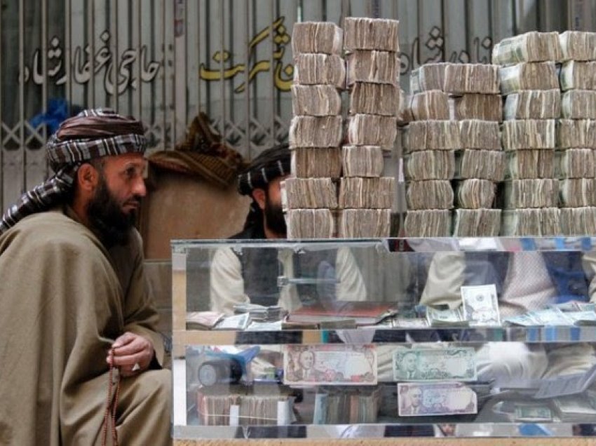 ​Talibanët, sa të pasur janë dhe kush i financon?