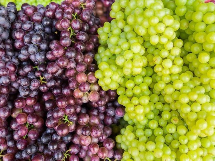 Rrushi i bardhë apo i zi, cili është më i shëndetshëm dhe pse...