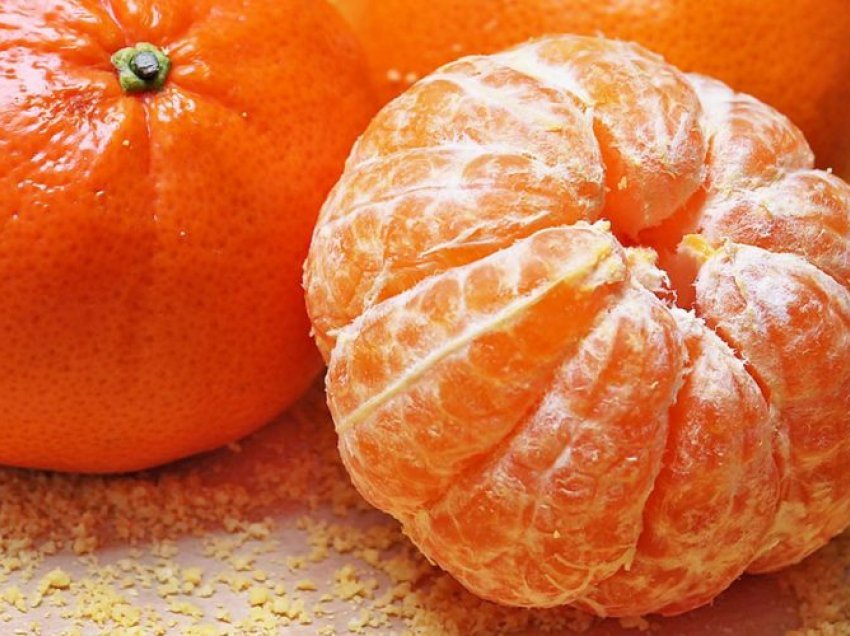 Çfarë ndodh nëse hani më shumë se shtatë mandarina në ditë?