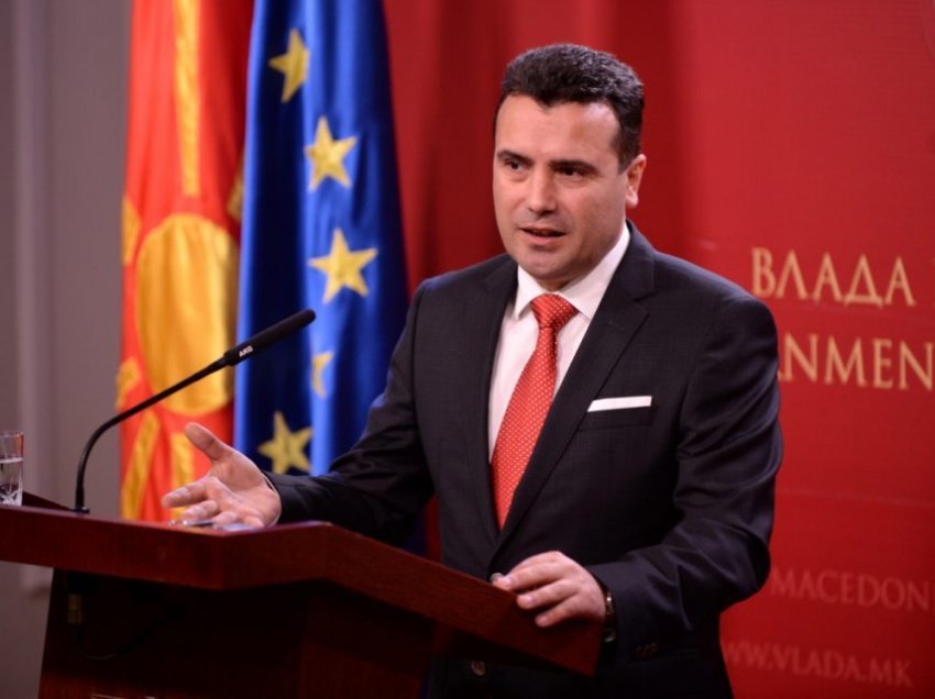 Zaev dorëzon në Kuvend dorëheqjen nga posti i kryeministrit