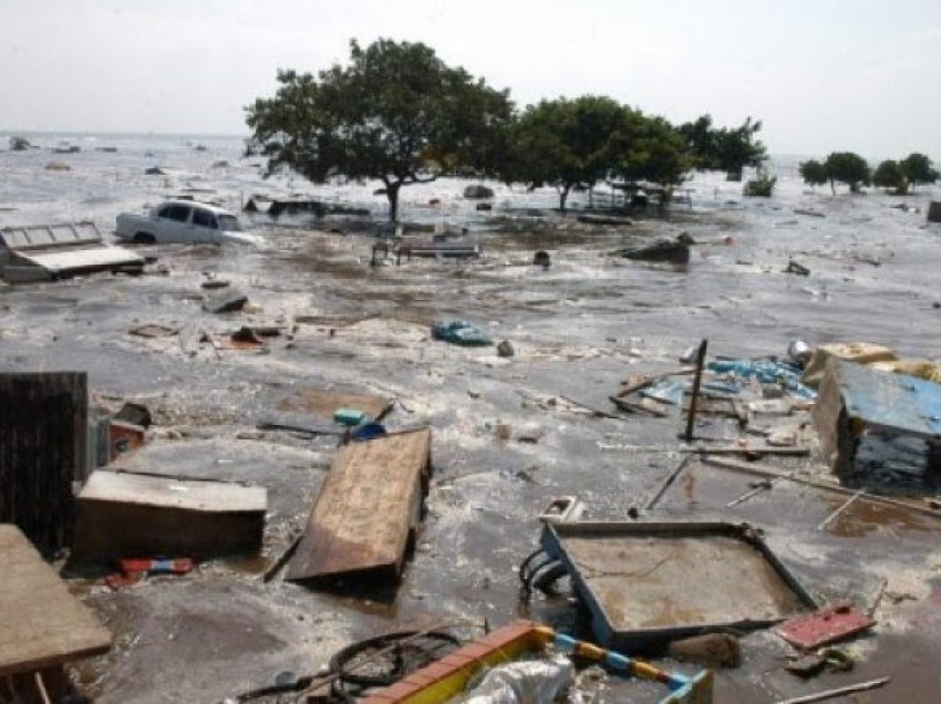 Bëhen 17 vjet nga cunami që vrau 250 mijë njerëz