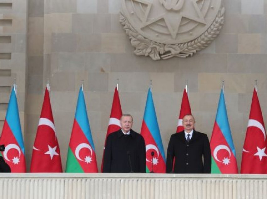 Turqia e Azerbajxhani nisin ushtrime të përbashkëta ushtarake afër kufirit me Armeninë