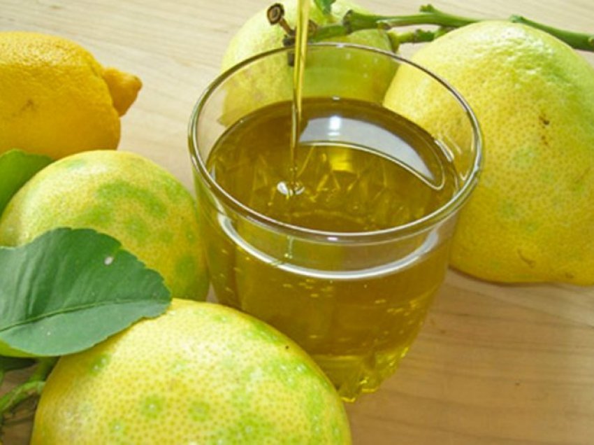 Lëngu i artë me limon dhe vaj ulliri – Kura për gjithçka