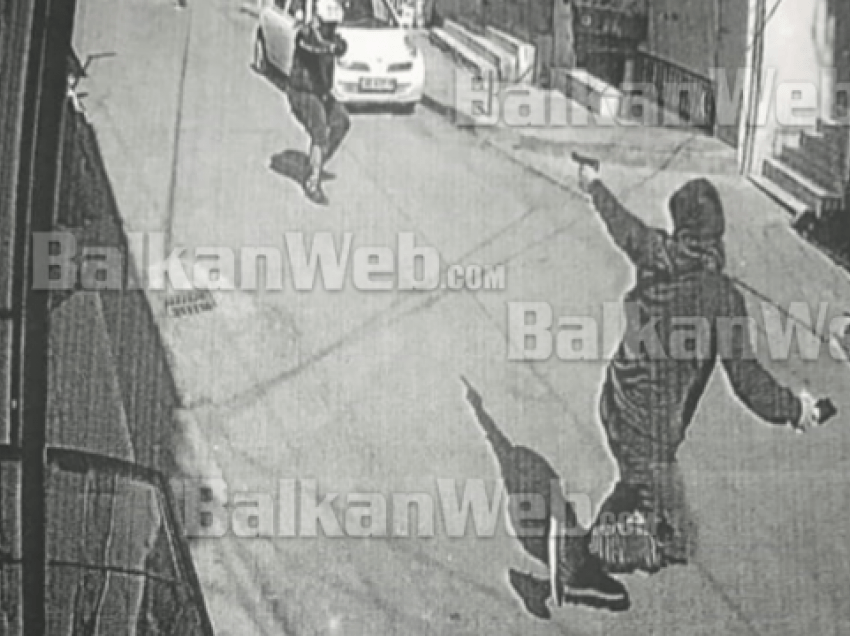 Momenti kur Orges Bilbili i drejton armën policit të Shqiponjave, por ai e plagos dhe e arreston