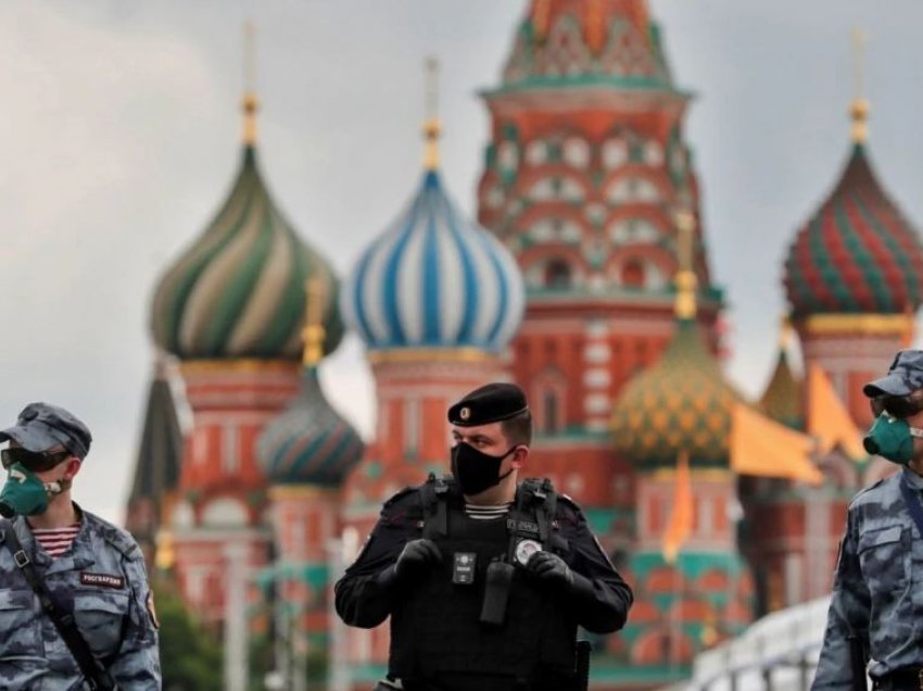 Kremlin: Thirrjet ndaj Perëndimit për sanksione mund të bëhen të jashtëligjshme