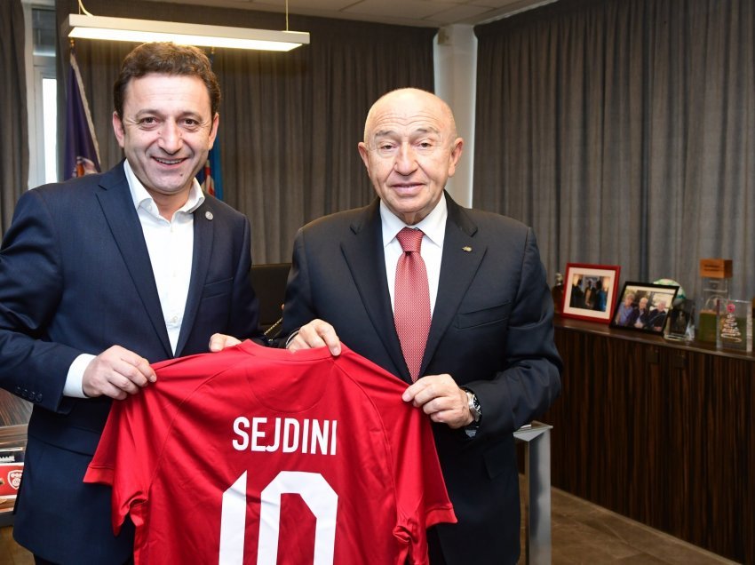 Sejdini u takua me krerët e Federatës së Futbollit të Turqisë, ja çka biseduan