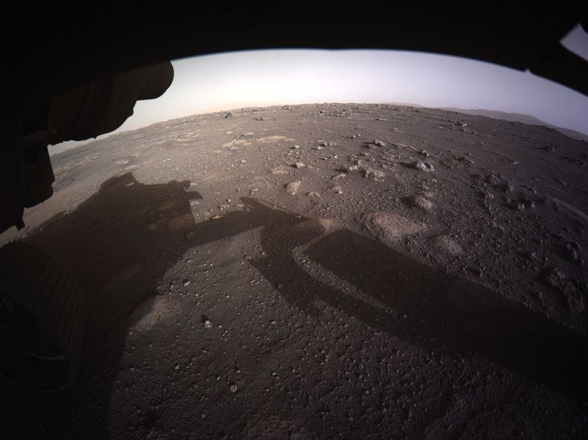 NASA publikon fotografinë e parë me rezolucion të lartë nga planeti Mars