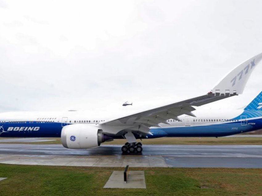 Nxirren nga përdorimi disa Boeing 777 pas dështimit të motorit