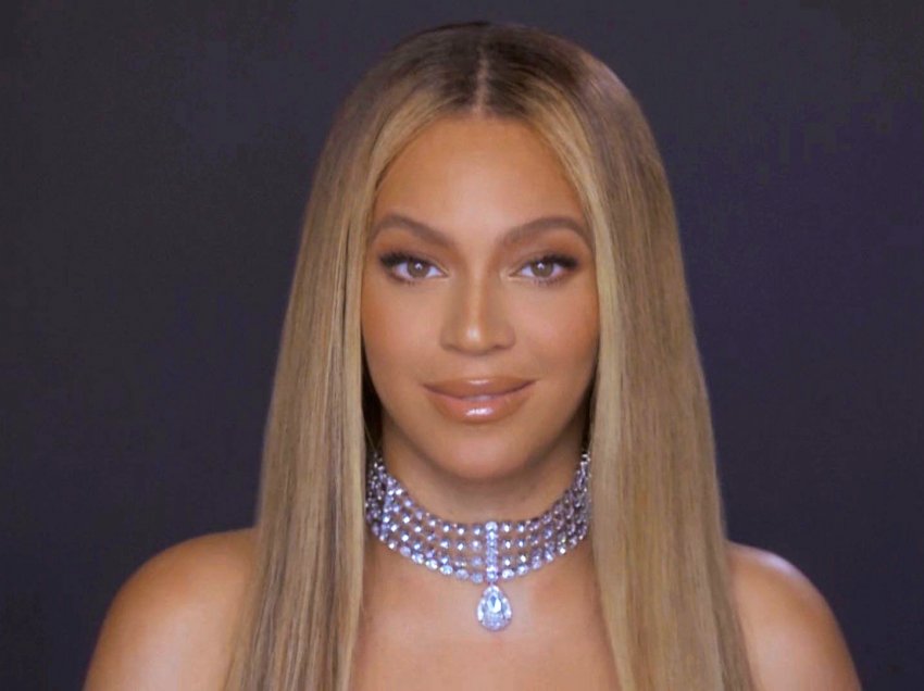 Beyonce sjell foto dhe video të papublikuara më parë të fëmijëve të saj