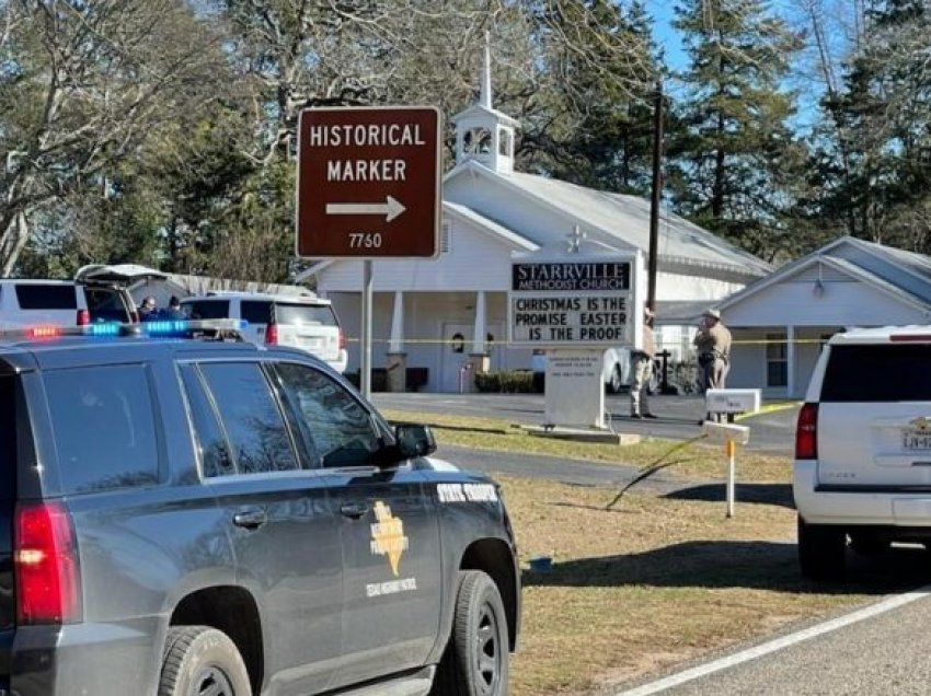 Derisa u fsheh në kishë vrau priftin dhe dy persona tjerë – duke u arratisur përfundoi në prangat e policisë në Teksas