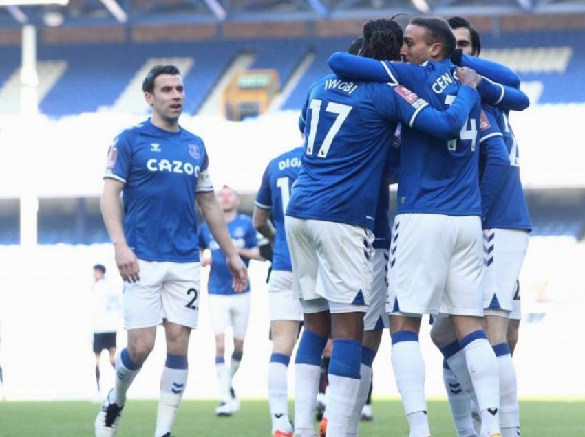 Everton fiton në frymën e fundit, kualifikohet tutje në FA Cup