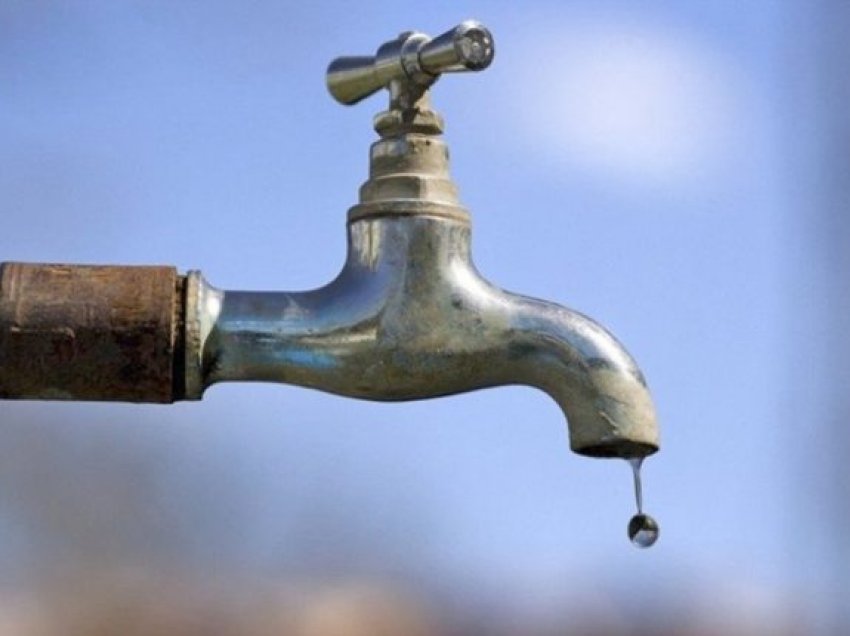 Uji nga rrjeti i ujësjellësit të Gostivarit është i ndotur – të mos përdoret për pije
