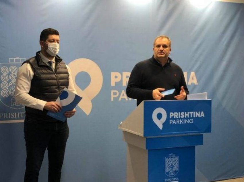 Komuna e Prishtinës njofton se të mërkurën nis zbatimi i pagesës për makinat e parkuara në rrugë