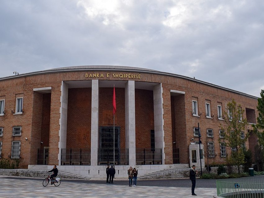 Banka e Shqipërisë shtyn me 3 muaj masat lehtësuese për ristrukturimin e kredisë