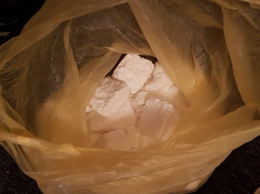 Katër shqiptarët arrestohen me qindra mijëra paund e sasi të mëdha kokaine. Kush janë ata