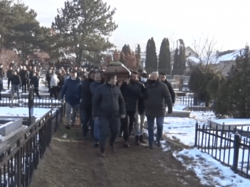 Prizren, varroset 15-vjeçari që u vra me thikë ditën e djeshme