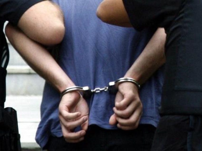 Sherr në Roskovec, 19-vjeçari lë me dëme në kokë të miturin, arrestohet nga Policia