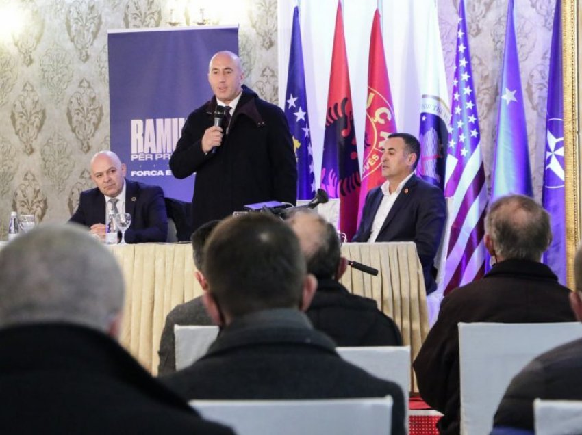 Haradinaj në Gjakovë, kërkon votën e bashkëluftëtarëve