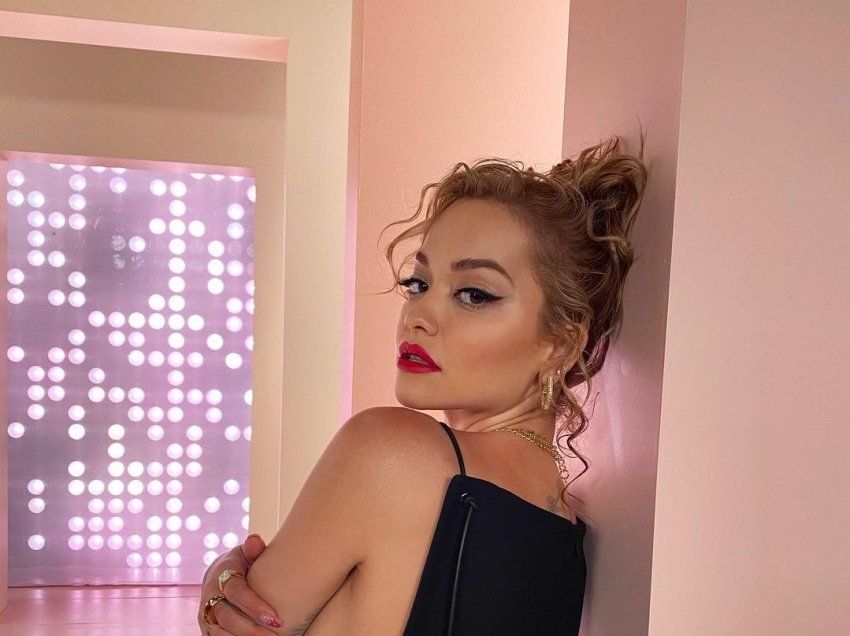Rita Ora shihet plot stil në xhirimet e klipit të ri