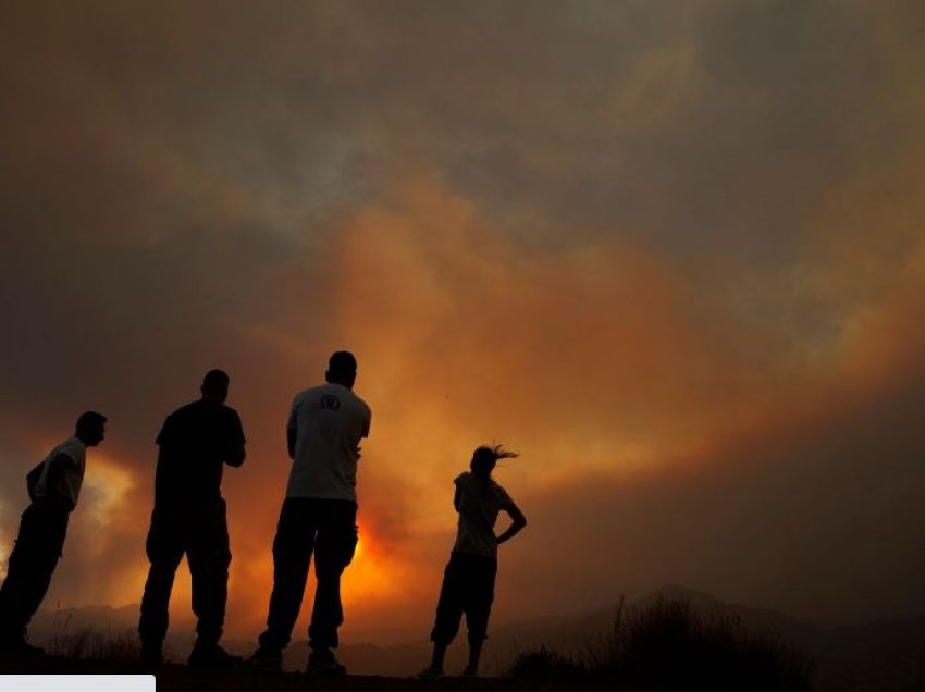 Vazhdon zjarri në Qipro, humbin jetën 4 persona, evakuohen disa fshatra